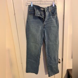 Levi’s Ribcage jeans